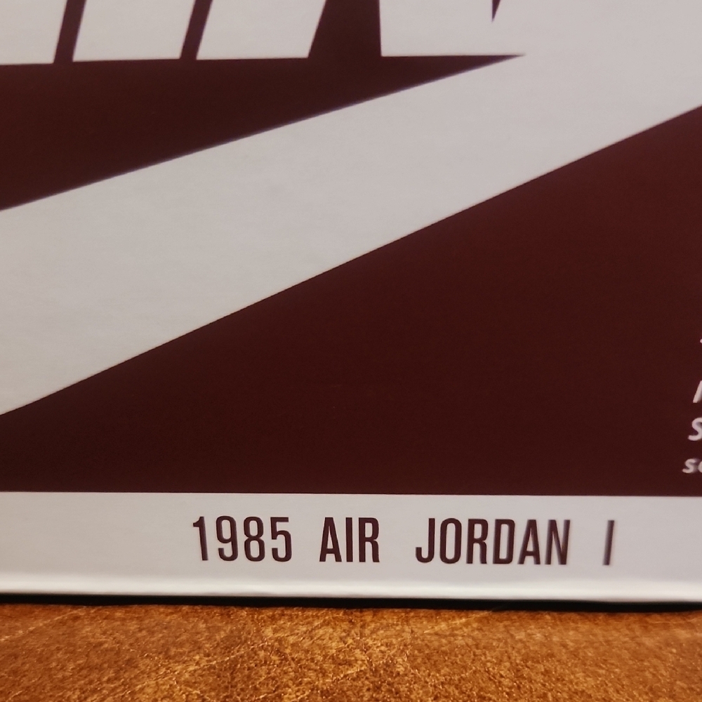 AUTH- NEW‼️ Air JORDAN 1 Retro, Nike Men's Burgundy and White High OG - Picture 2 of 7